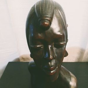 Carved Maasai male bust!